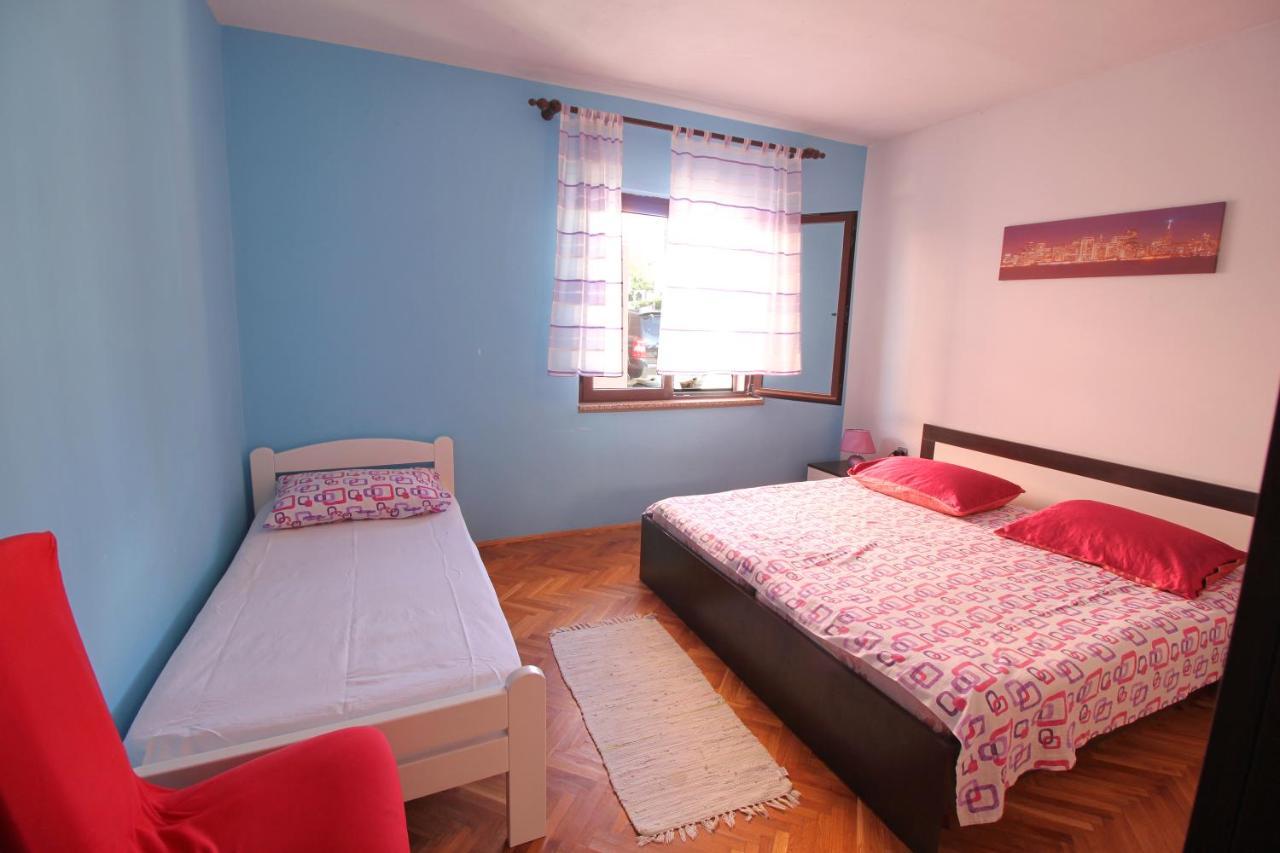 Appartement Dubravka à Dinjiška Extérieur photo