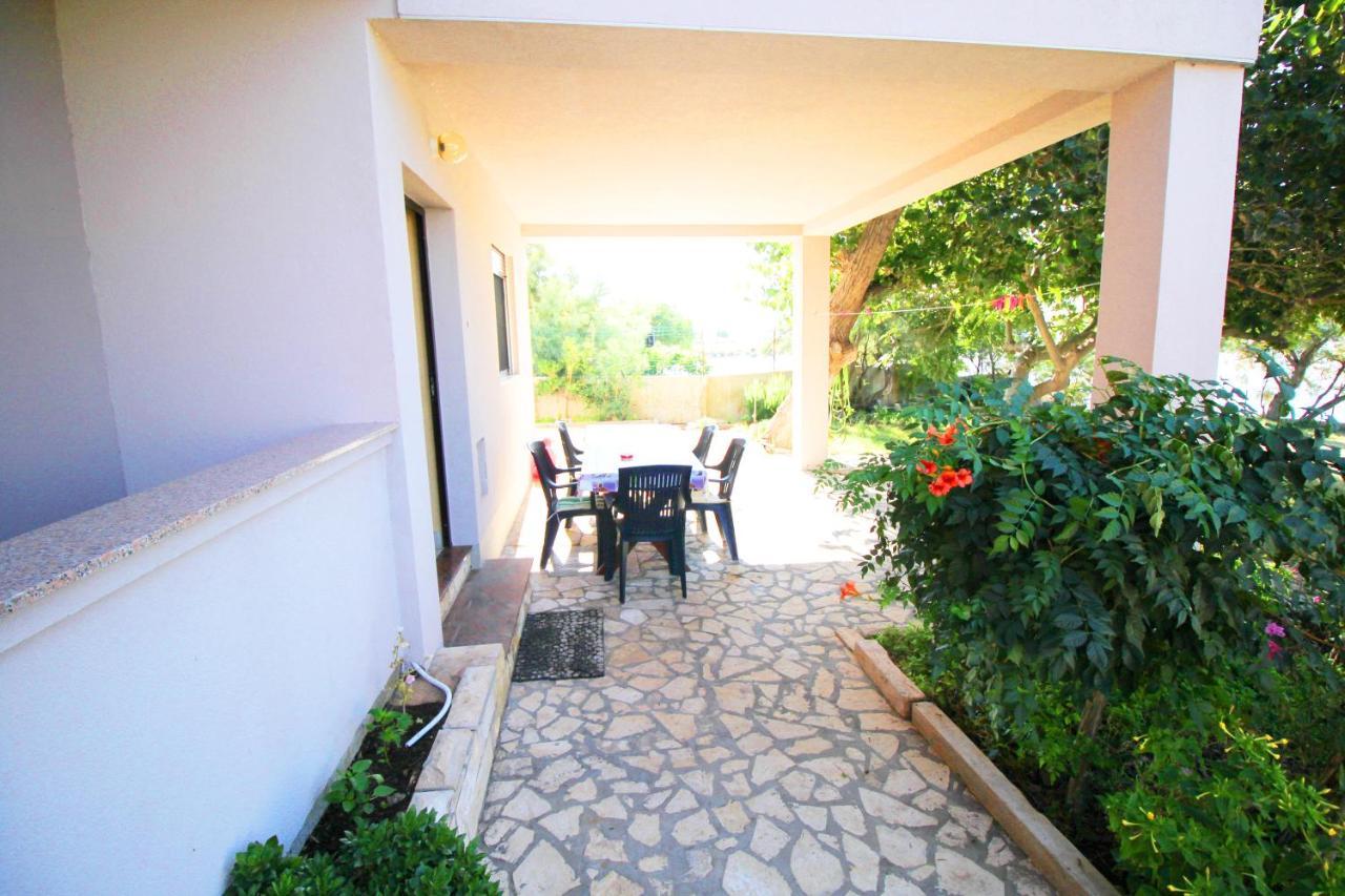 Appartement Dubravka à Dinjiška Extérieur photo