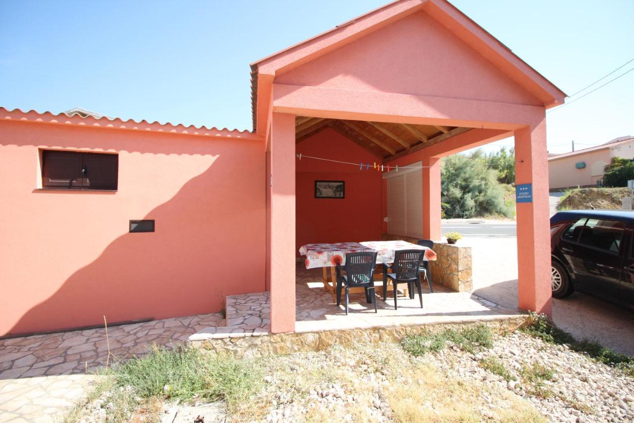 Appartement Dubravka à Dinjiška Extérieur photo